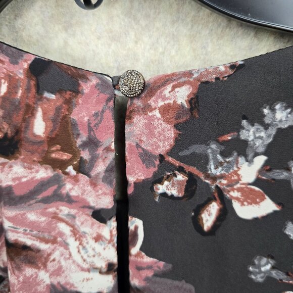 Dainty Hooligan Black Sleeveless Floral Print Shift Dress Size M Lined Polyester - Picture 3 of 8